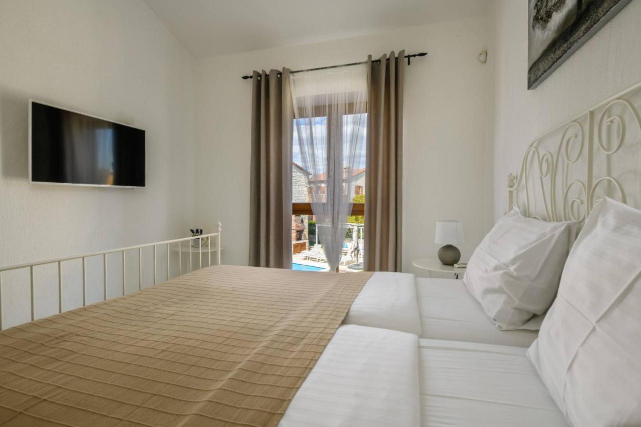 Paradis Villa Stone Queen With Heated Pool Butkovići 外观 照片
