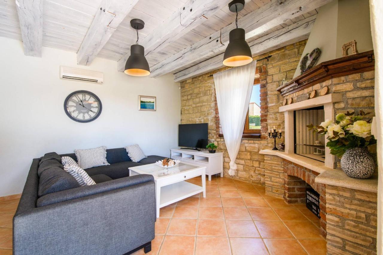 Paradis Villa Stone Queen With Heated Pool Butkovići 外观 照片