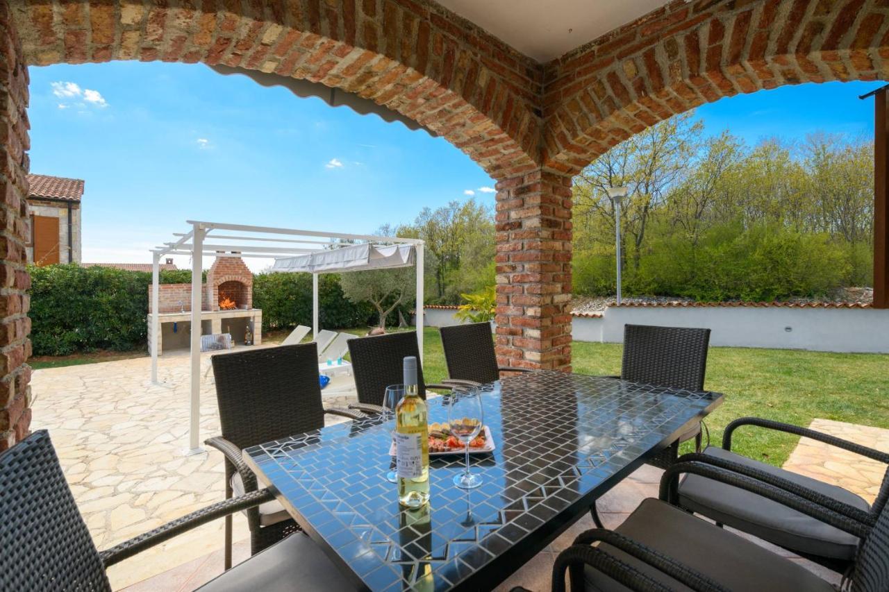 Paradis Villa Stone Queen With Heated Pool Butkovići 外观 照片